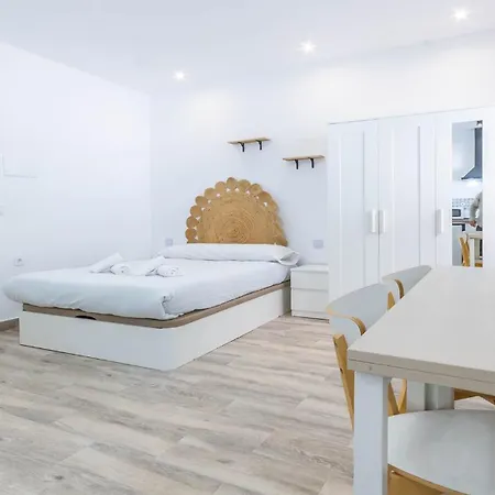 Estudios El Arcangel De Apartment *