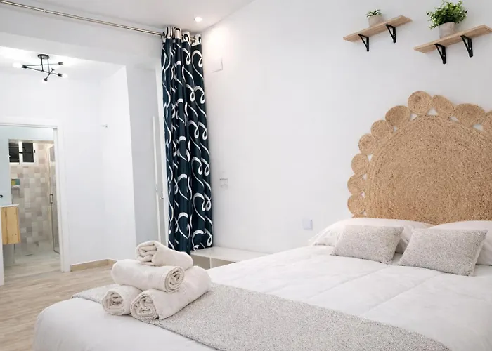 Estudios El Arcangel De Apartment *